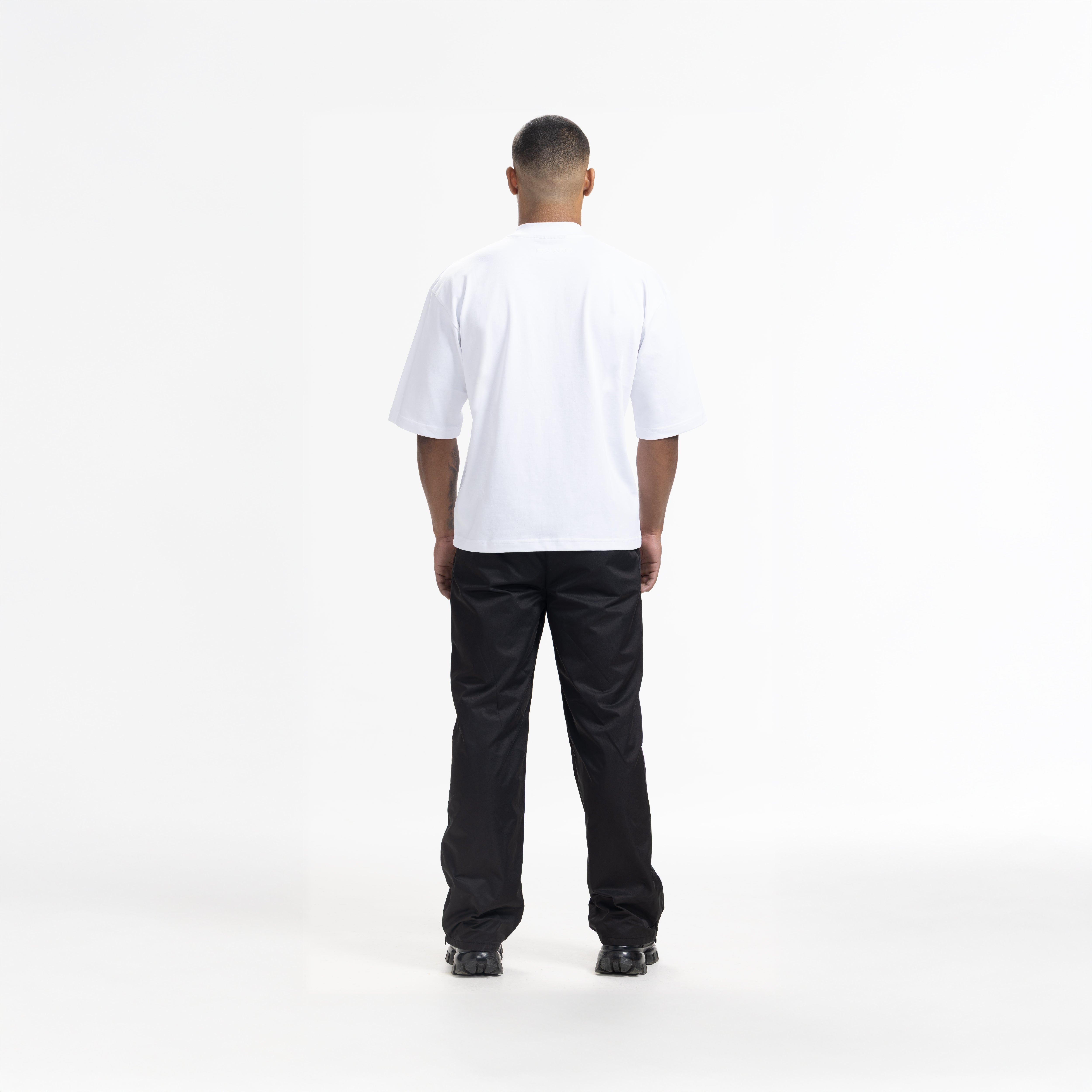THE ESSENZA T - WHITE