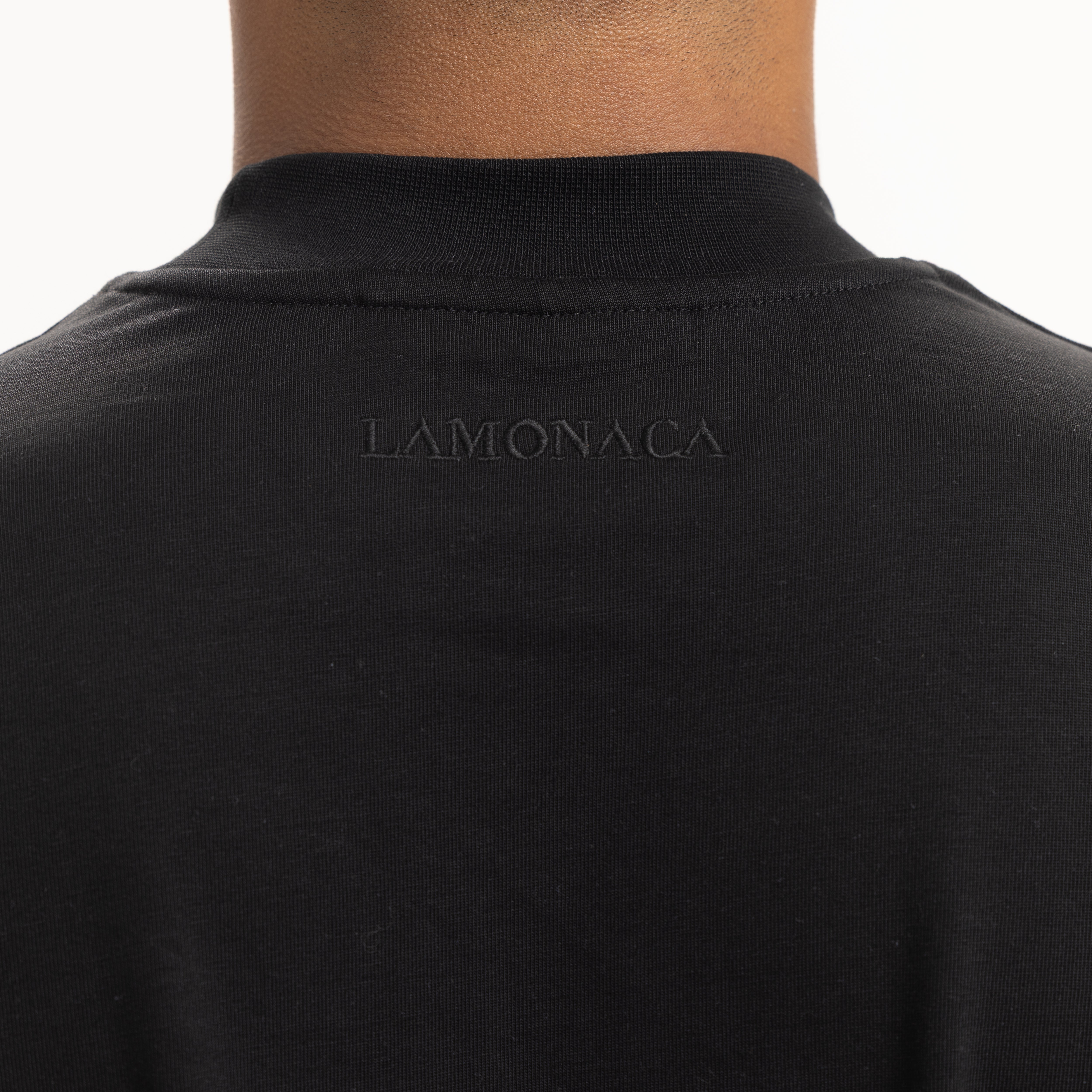 THE ESSENZA T - BLACK