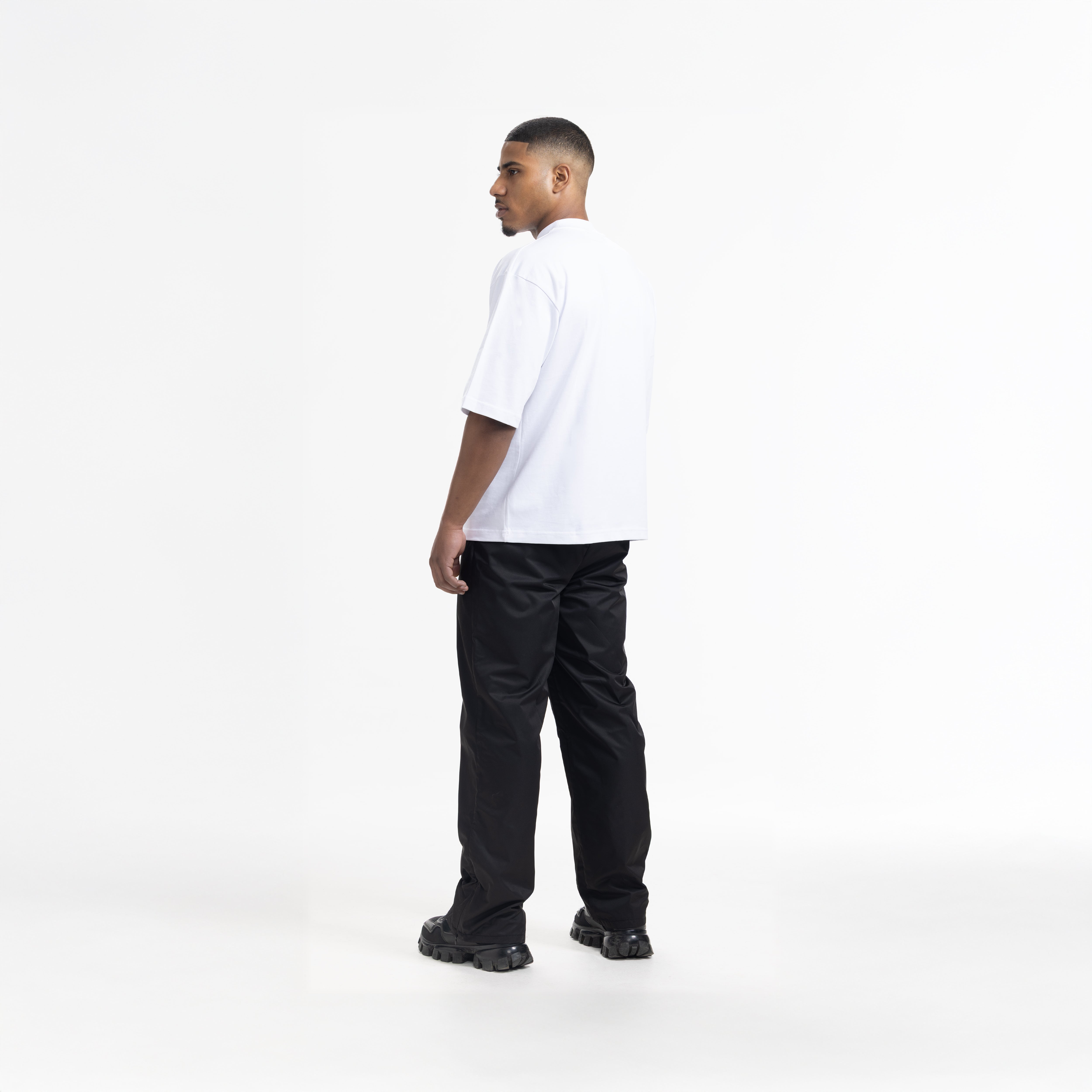 THE ESSENZA T - WHITE